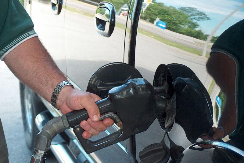Gas prices peak for summer